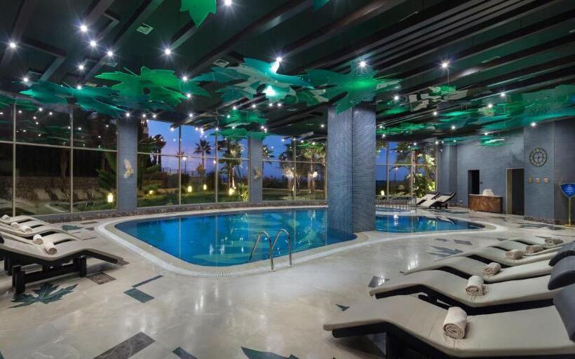 Merit Royal Premium Hotel Casino & Spa