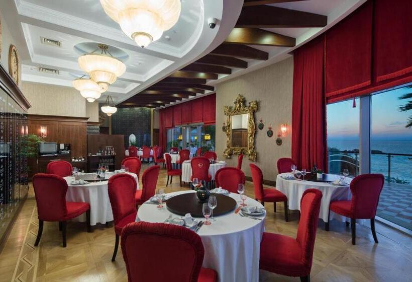 Merit Royal Premium Hotel Casino & Spa