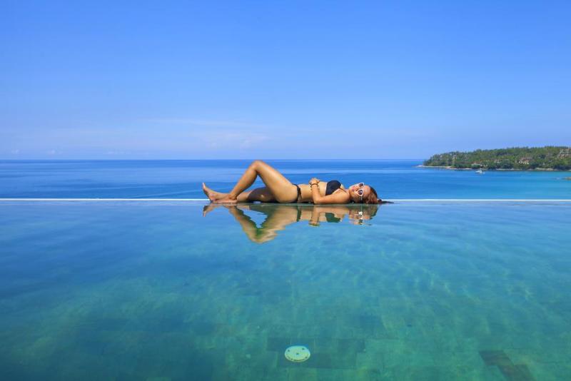 هتل Norn Talay Surin Beach Phuket