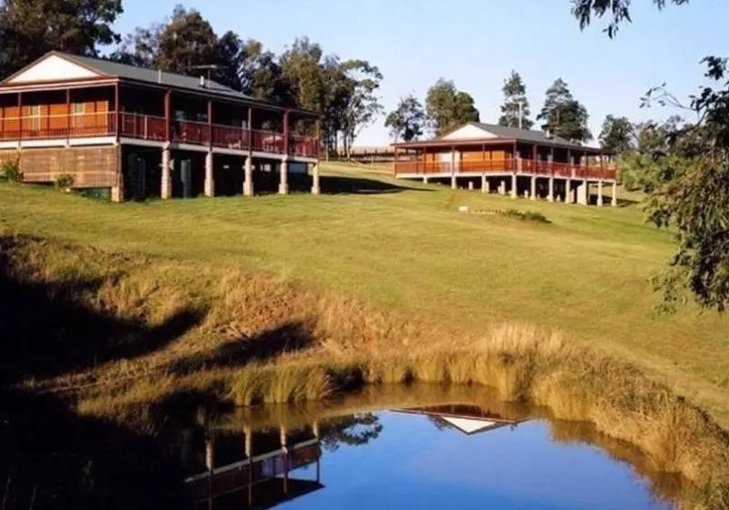 هتل North Lodge Cottages