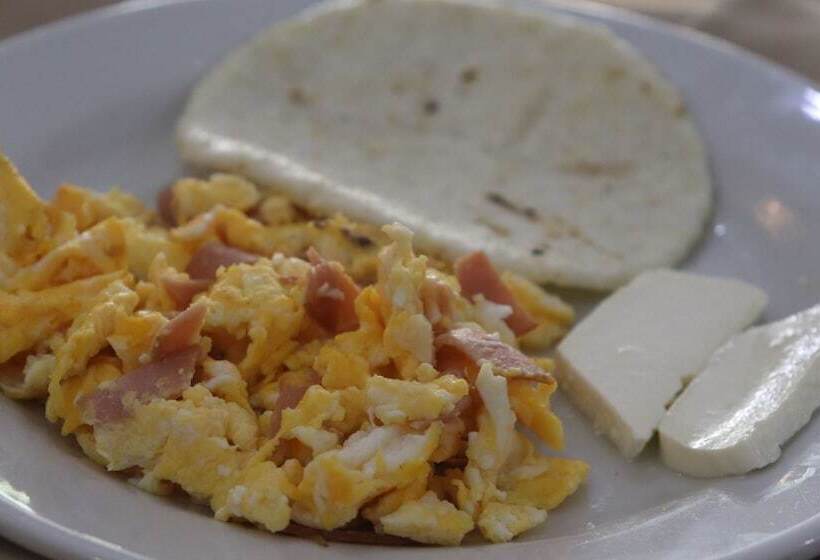 בית מלון כפרי Prince Plaza