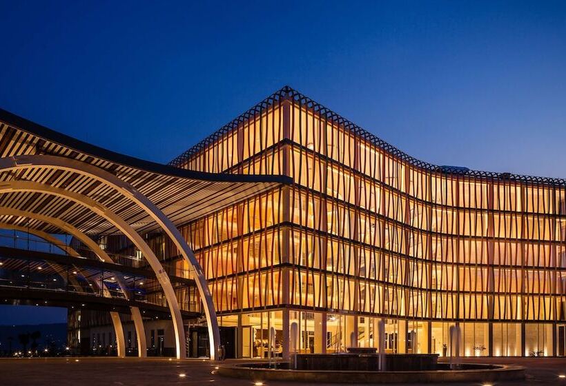 Radisson Blu Hotel & Convention Centre Kigali