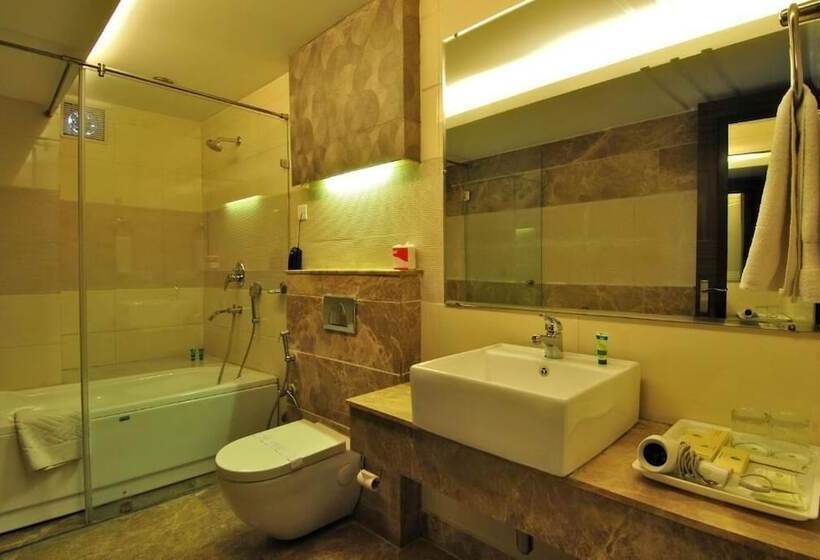 Hotel The Habitare Gurgaon