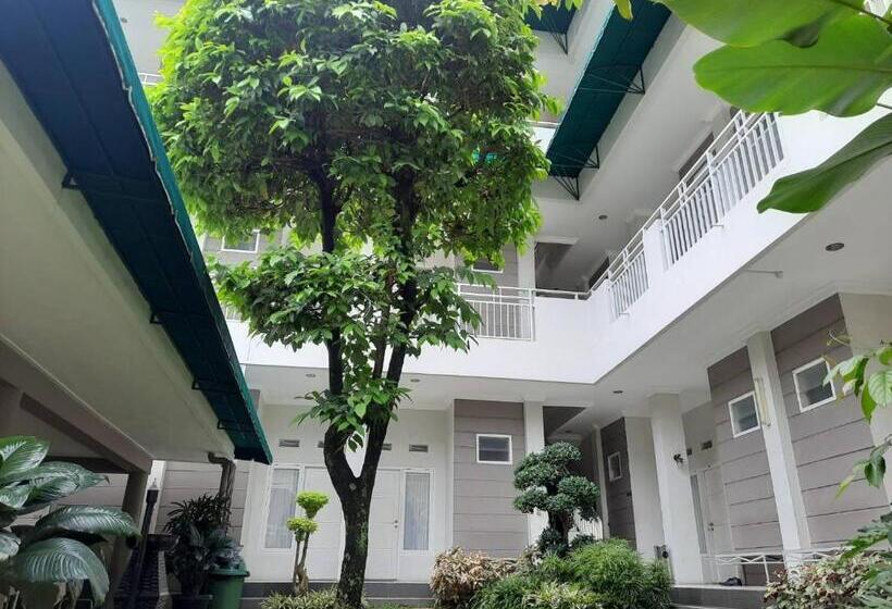 The Sriwijaya Hotel   Halal