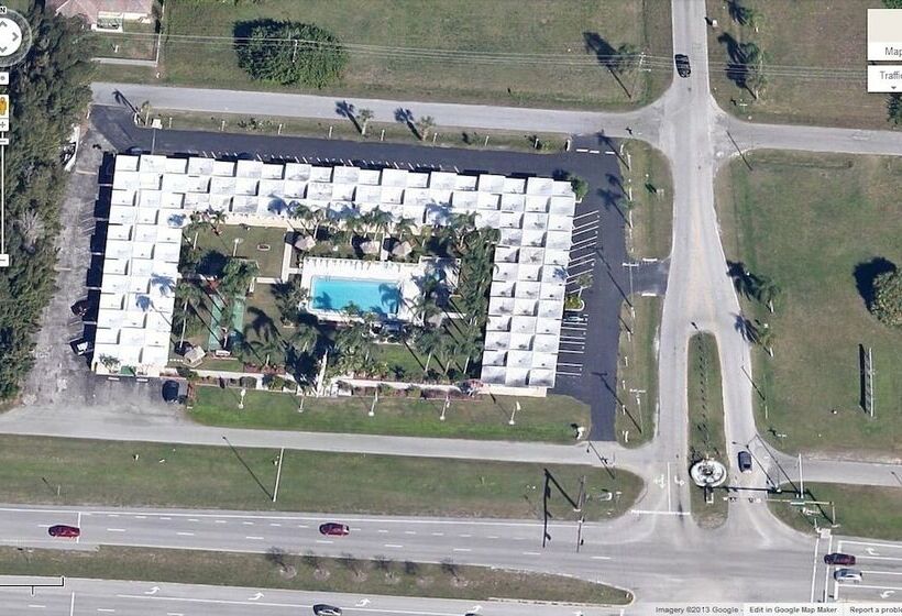 Warm Mineral Springs Motel