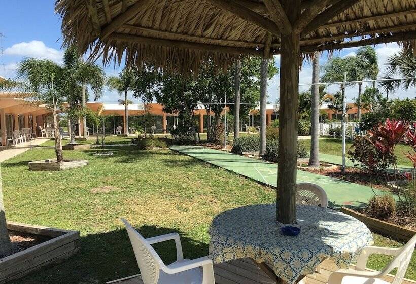 Warm Mineral Springs Motel