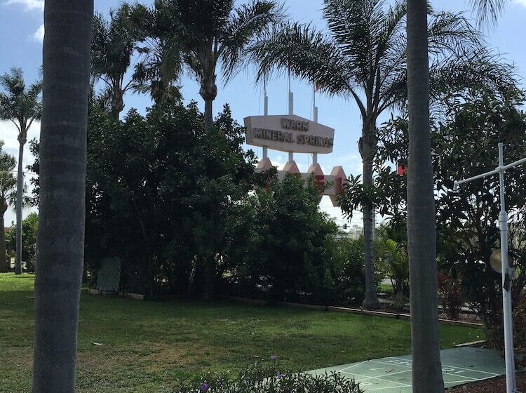 Warm Mineral Springs Motel