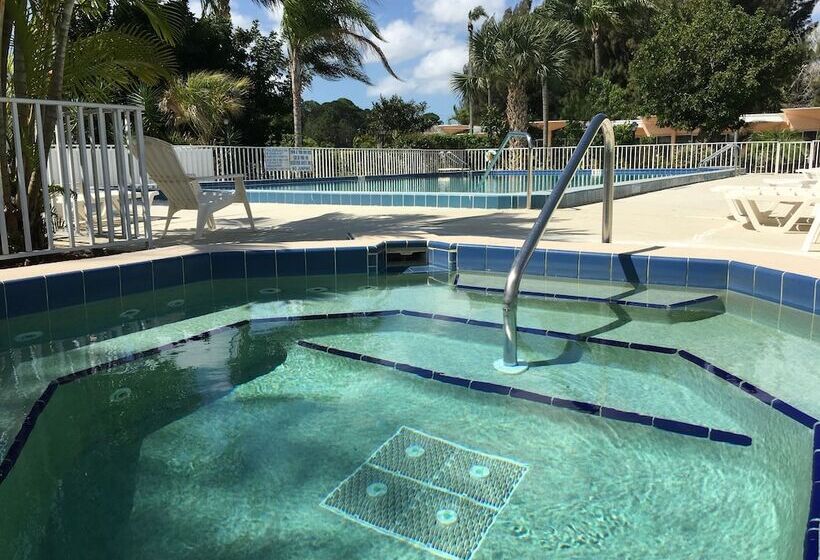 Warm Mineral Springs Motel