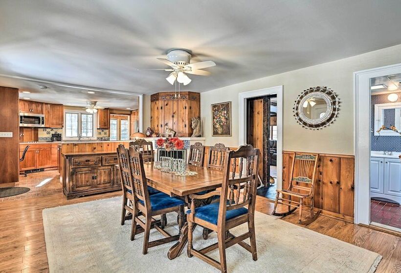 All Year Round Retreat Near Windham Mountain