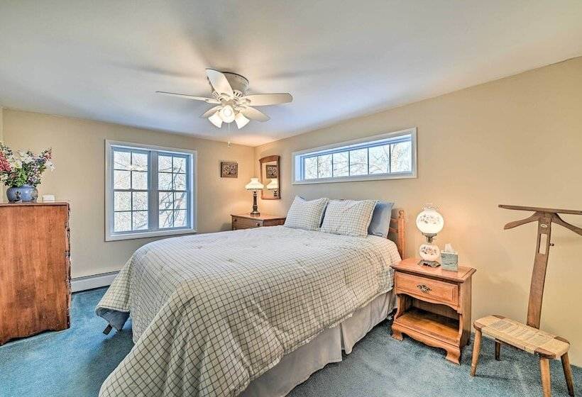 All Year Round Retreat Near Windham Mountain