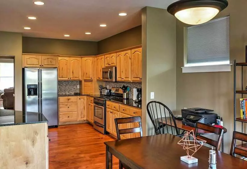 Beautiful Bozeman House  10 Minutes To Downtown!
