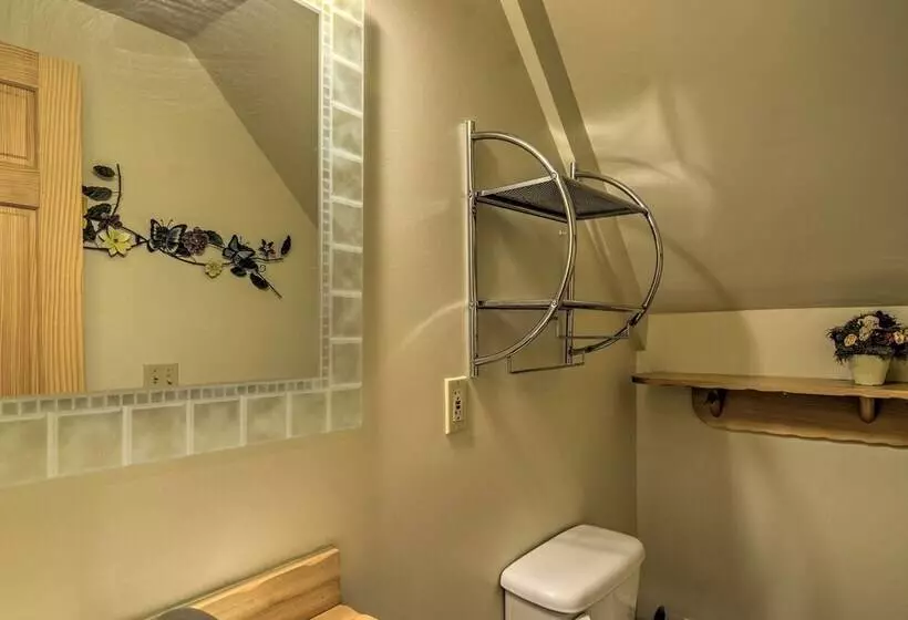 Camp Tony  W/ Trail Access: Walk To Lake Huron!