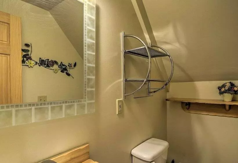 Camp Tony  W/ Trail Access: Walk To Lake Huron!