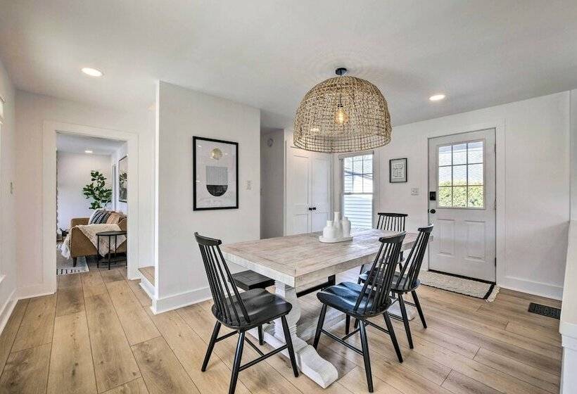 Chagrin Falls Home < Half Mi To Waterfall!