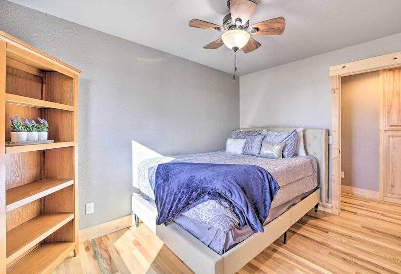 Claremore Country Home W/ Large Yard & Grill!