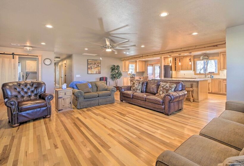 Claremore Country Home W/ Large Yard & Grill!