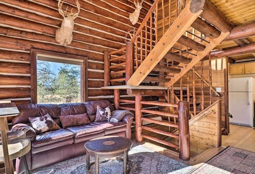 Classic Colorado Log Home W/ Mountain Views!