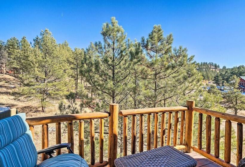 Classic Colorado Log Home W/ Mountain Views!