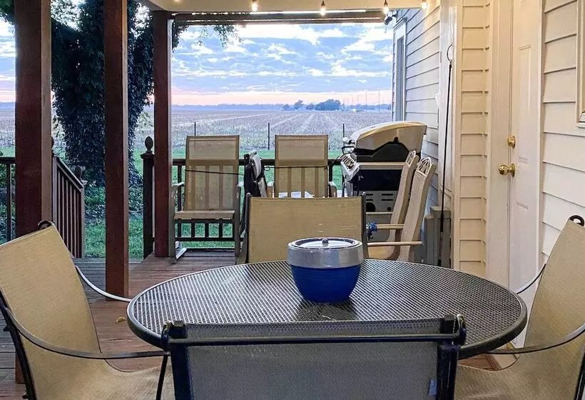 Countryside Cottage W/ Large Yard Near Topeka