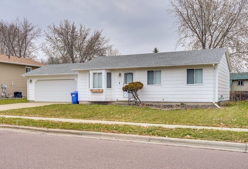 Cozy Sioux Falls Home 7 Mi To Downtown!