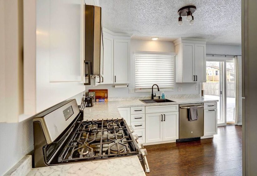 Cozy Sioux Falls Home 7 Mi To Downtown!