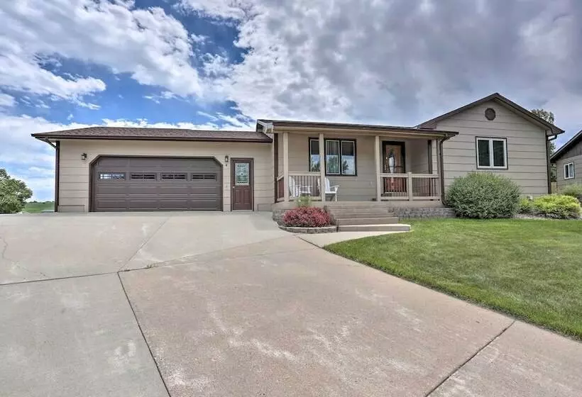 Cozy Sturgis Home W/ Yard, 2 Mi To Main St!