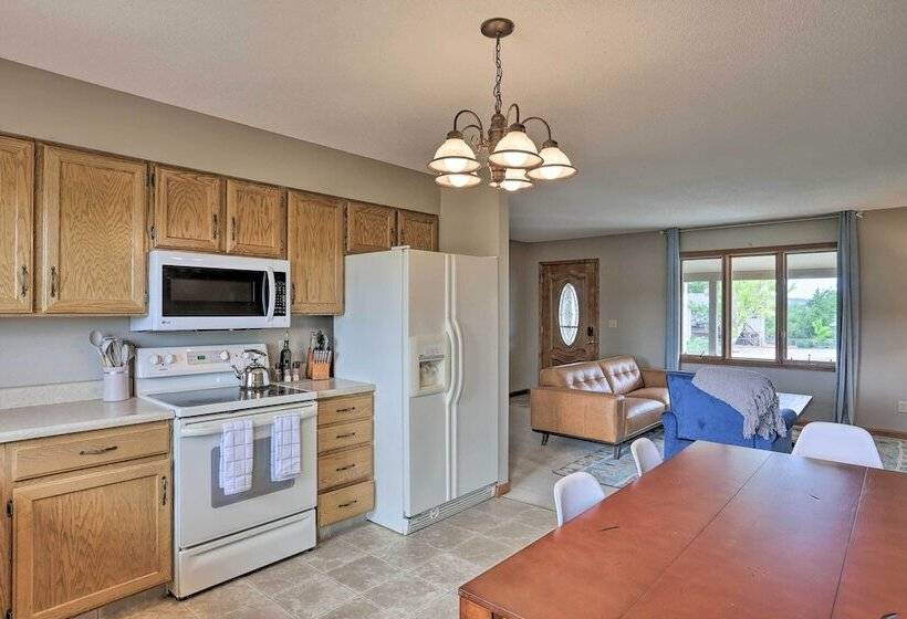 Cozy Sturgis Home W/ Yard, 2 Mi To Main St!