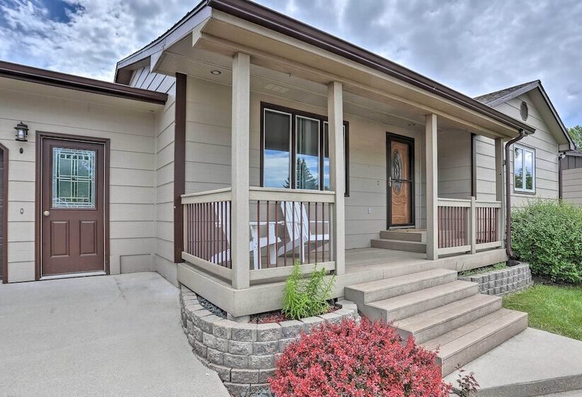 Cozy Sturgis Home W/ Yard, 2 Mi To Main St!