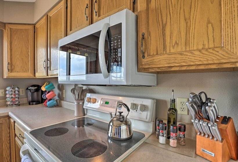 Cozy Sturgis Home W/ Yard, 2 Mi To Main St!