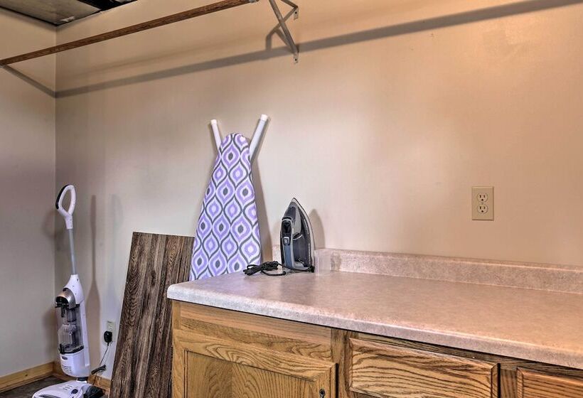 Cozy Sturgis Home W/ Yard, 2 Mi To Main St!