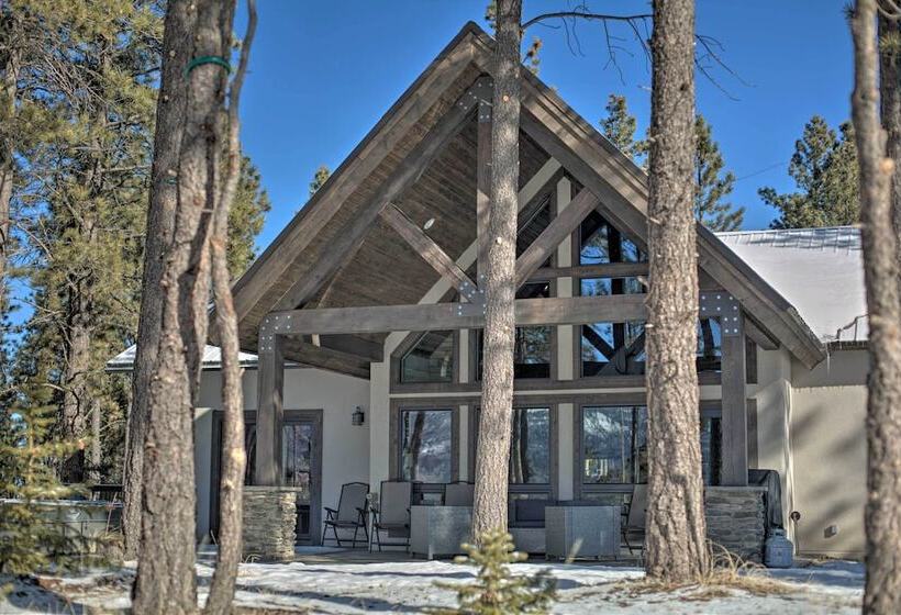 Custom Angel Fire Home: Views, Hot Tub & Fire Pit!