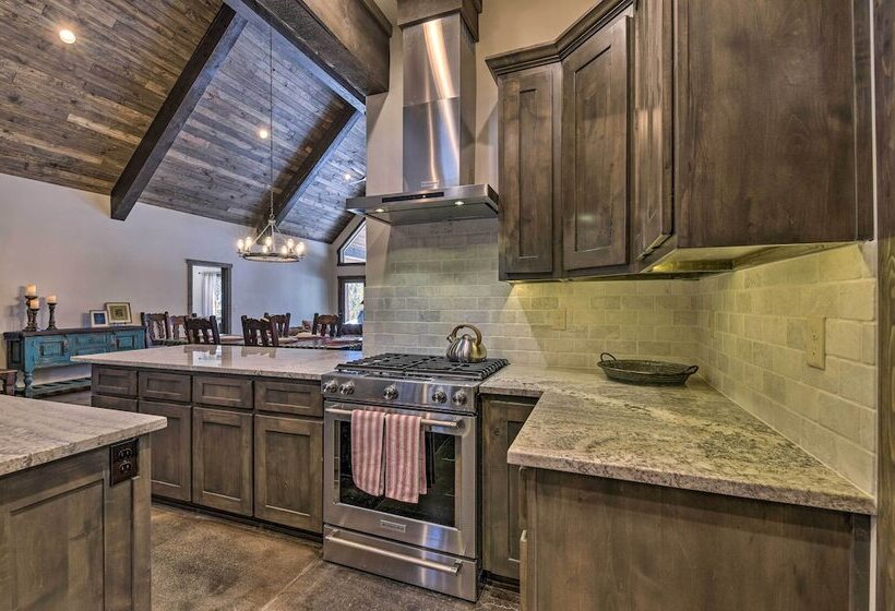 Custom Angel Fire Home: Views, Hot Tub & Fire Pit!