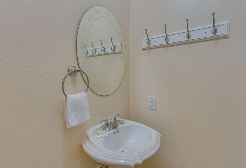 Spacious Orange Beach Duplex < 1 Mi To Boat Launch