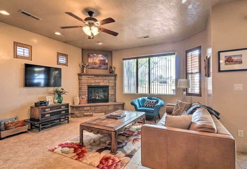 Elegant Kanab Home: Mtn Views & Hiking Trail!