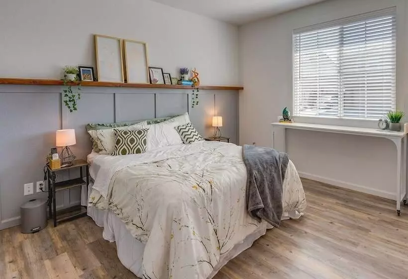 Elk Grove Studio W/ Private Patio: Walk To Casino!