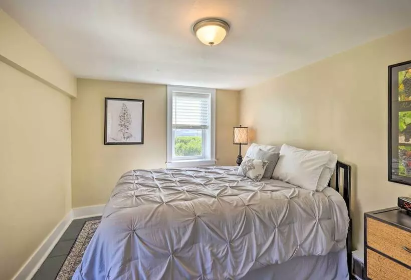 Finger Lakes Farm Retreat: Walk To Wineries!