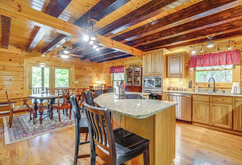 Hike, Fish & Golf: Burnsville Retreat W/ Deck!