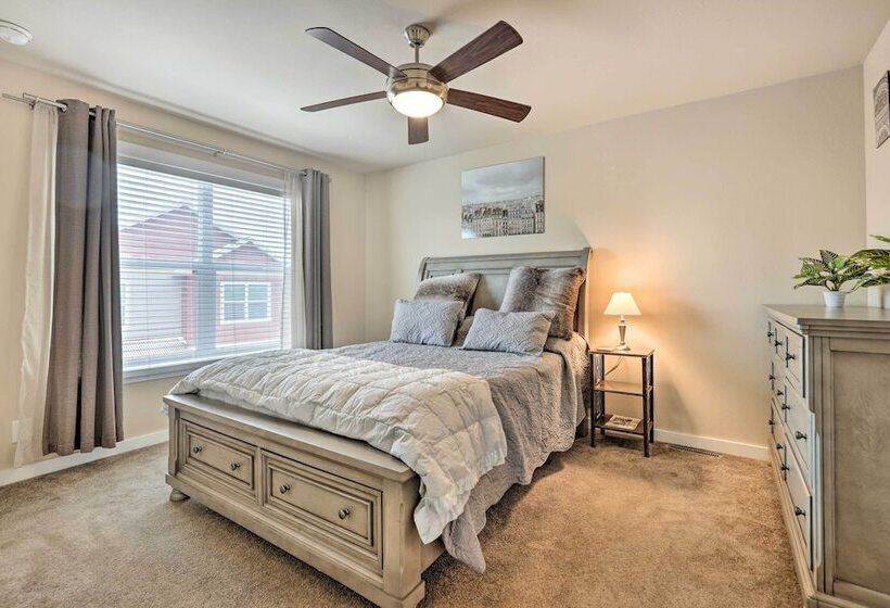 Gypsum Home W/ Patio: Between Glenwood & Vail