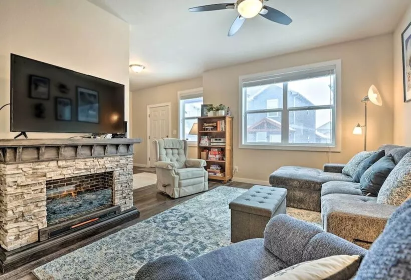 Gypsum Home W/ Patio: Between Glenwood & Vail