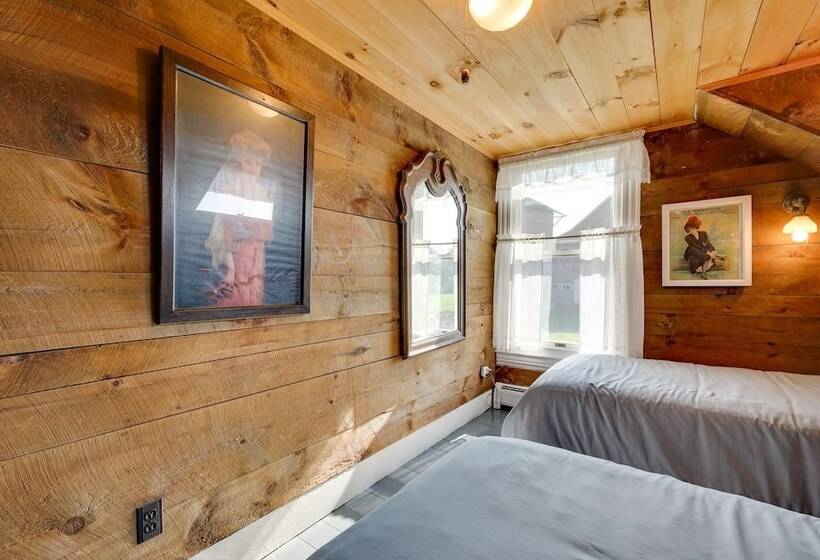 John S Farmhouse In Mount Snow  On 120 Acres!