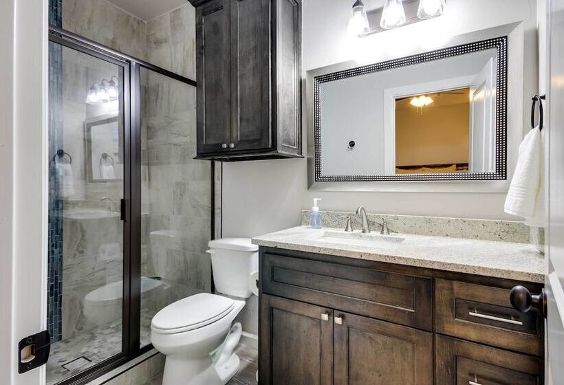 Waterfront Grand Lake Family House W/ Game Room!