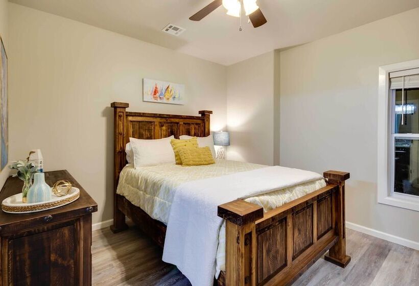 Waterfront Grand Lake Family House W/ Game Room!