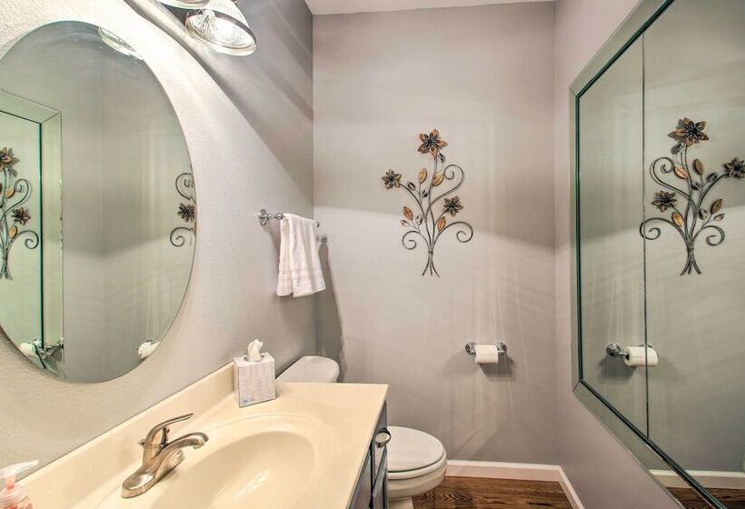 Lakefront Hot Springs Home W/ Deck & Boat Dock