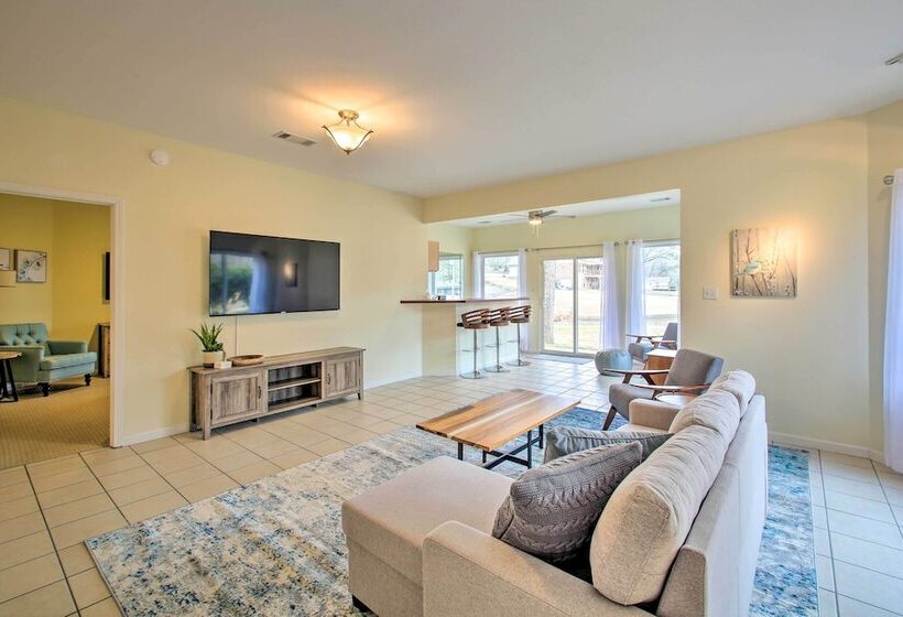 Lakefront Hot Springs Home W/ Deck & Boat Dock