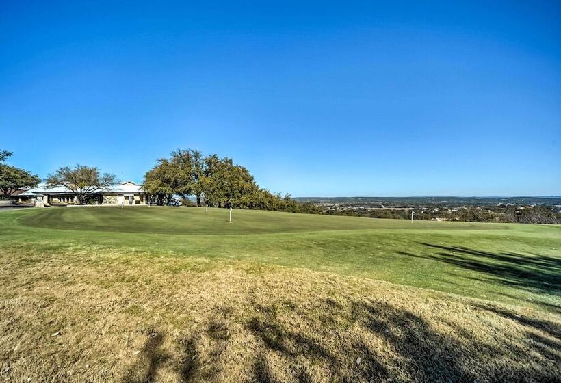 Lovely Spicewood Cottage W/ Patio & Grill!
