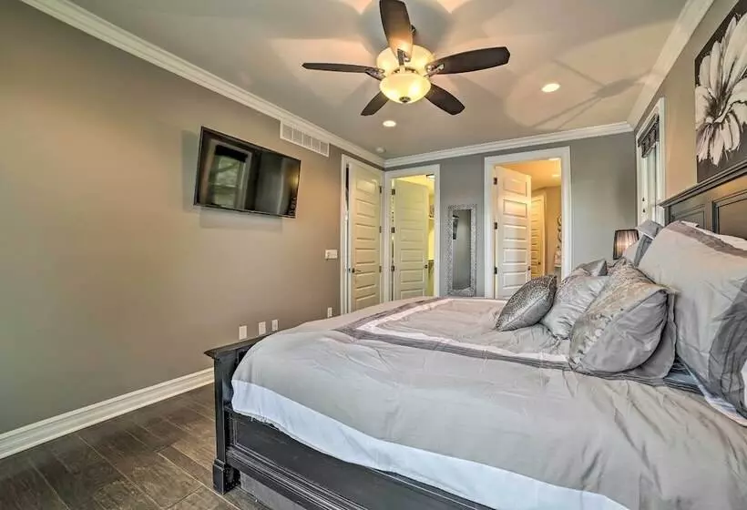 Luxe Waterfront Home W/ Private Lake Access!