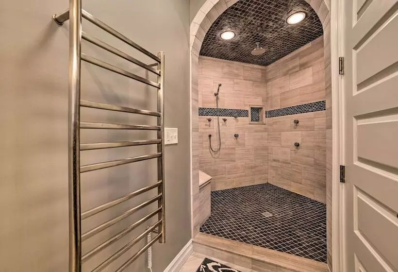 Luxe Waterfront Home W/ Private Lake Access!