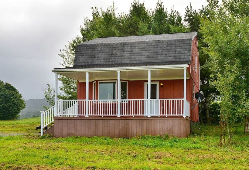 Mountain Top Country Hideaway: 48 Acres, Fire Pit!