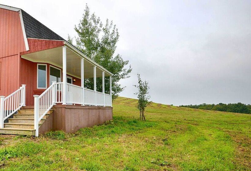 Mountain Top Country Hideaway: 48 Acres, Fire Pit!