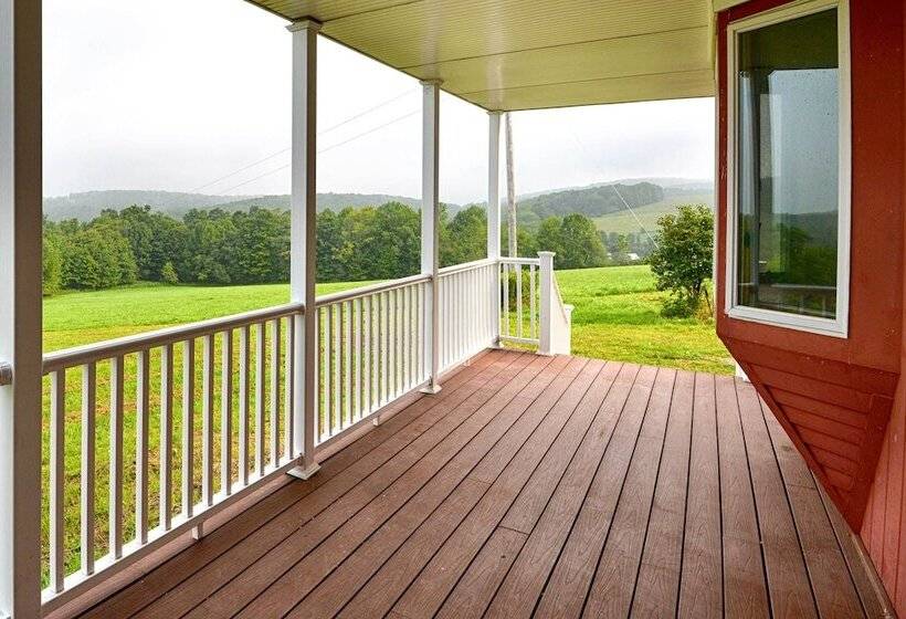 Mountain Top Country Hideaway: 48 Acres, Fire Pit!